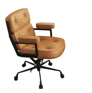 Manor — Leather Manager Chair